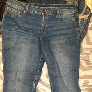 Maurices Mid-Rise Jeggings